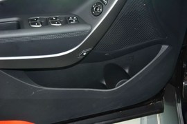 2013款现代全新胜达2.4L自动四驱尊贵型