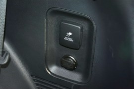2013款现代全新胜达2.4L自动四驱尊贵型