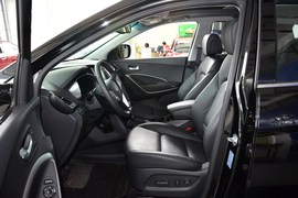 2013款现代全新胜达2.4L自动四驱尊贵型