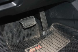 2013款现代全新胜达2.4L自动四驱尊贵型