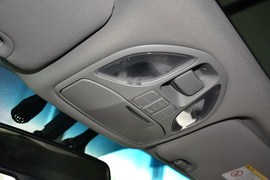 2013款现代全新胜达2.4L自动四驱尊贵型
