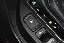 2013款现代全新胜达2.4L自动四驱尊贵型