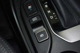 2013款现代全新胜达2.4L自动四驱尊贵型