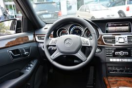 2015款奔驰E200L