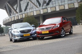 2014款长安逸动对比2014款海马福美来M5