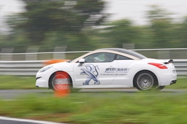 试驾标致全新RCZ和RCZR