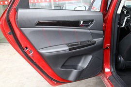 逸动1.5T车型内饰