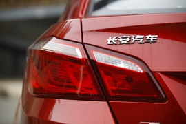 逸动1.5T外观