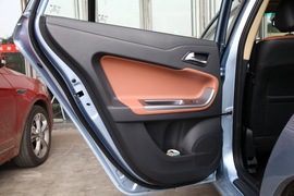 2014款海马福美来M5深度评测