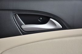 2014款现代瑞纳三厢1.4L自动领先型GLX