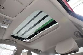 2014款现代瑞纳三厢1.4L自动领先型GLX