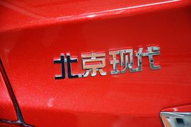 2014款现代瑞纳三厢1.4L自动领先型GLX