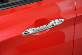 2014款现代瑞纳三厢1.4L自动领先型GLX