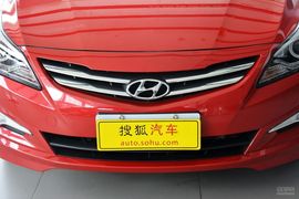 2014款现代瑞纳三厢1.4L自动领先型GLX