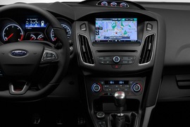 2015款福特福克斯ST