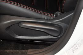 2014款标致301