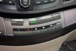 2014款比亚迪e6先行者豪华型(北京版)