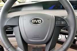 2014款比亚迪e6先行者豪华型(北京版)