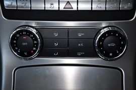 2012款奔驰SLK200时尚型