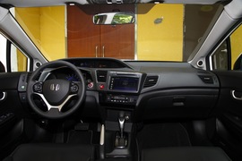 2014款本田思域1.8L/2.4L试驾实拍