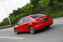 2014款本田思域1.8L/2.4L试驾实拍