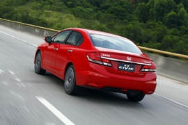 2014款本田思域1.8L/2.4L试驾实拍