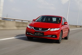 2014款本田思域1.8L/2.4L试驾实拍