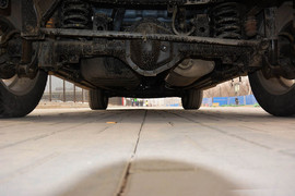 2014款双龙爱腾2.0T四驱自动豪华柴油版