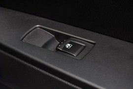 2014款双龙爱腾2.0T四驱自动豪华柴油版