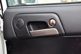 2014款双龙爱腾2.0T四驱自动豪华柴油版