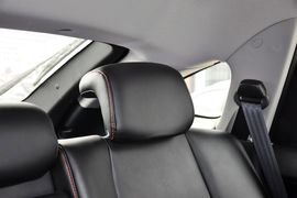 2014款双龙爱腾2.0T四驱自动豪华柴油版