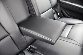 2014款双龙爱腾2.0T四驱自动豪华柴油版