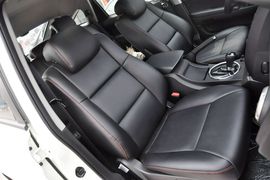 2014款双龙爱腾2.0T四驱自动豪华柴油版