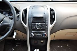 2014款宝骏610