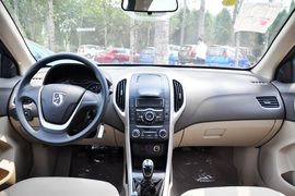 2014款宝骏610