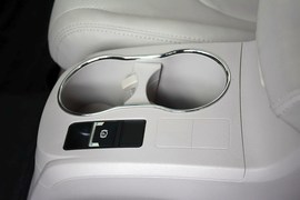 2014款比亚迪e6先行者精英型(北京版)
