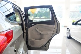2013款福特翼虎2.0GTDi自动尊贵型