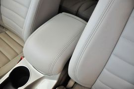 2013款福特翼虎2.0GTDi自动尊贵型