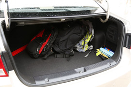 海马福美来M5南京自由试驾体验