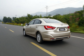 海马福美来M5南京自由试驾体验