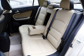 海马福美来M5南京自由试驾体验