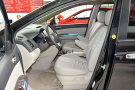 2013款马自达8