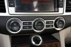 2013款马自达8