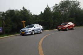 2014款长安逸动1.5T与1.6L深度评测