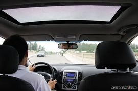 北京现代i30试驾图组