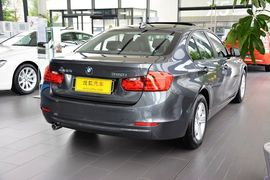 2014款宝马320i时尚型