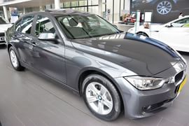2014款宝马320i时尚型