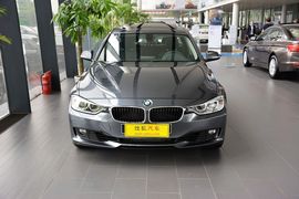 2014款宝马320i时尚型