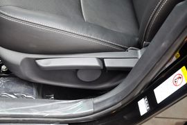 2014款比亚迪速锐1.5TI手动尊贵型