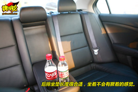 思铂睿